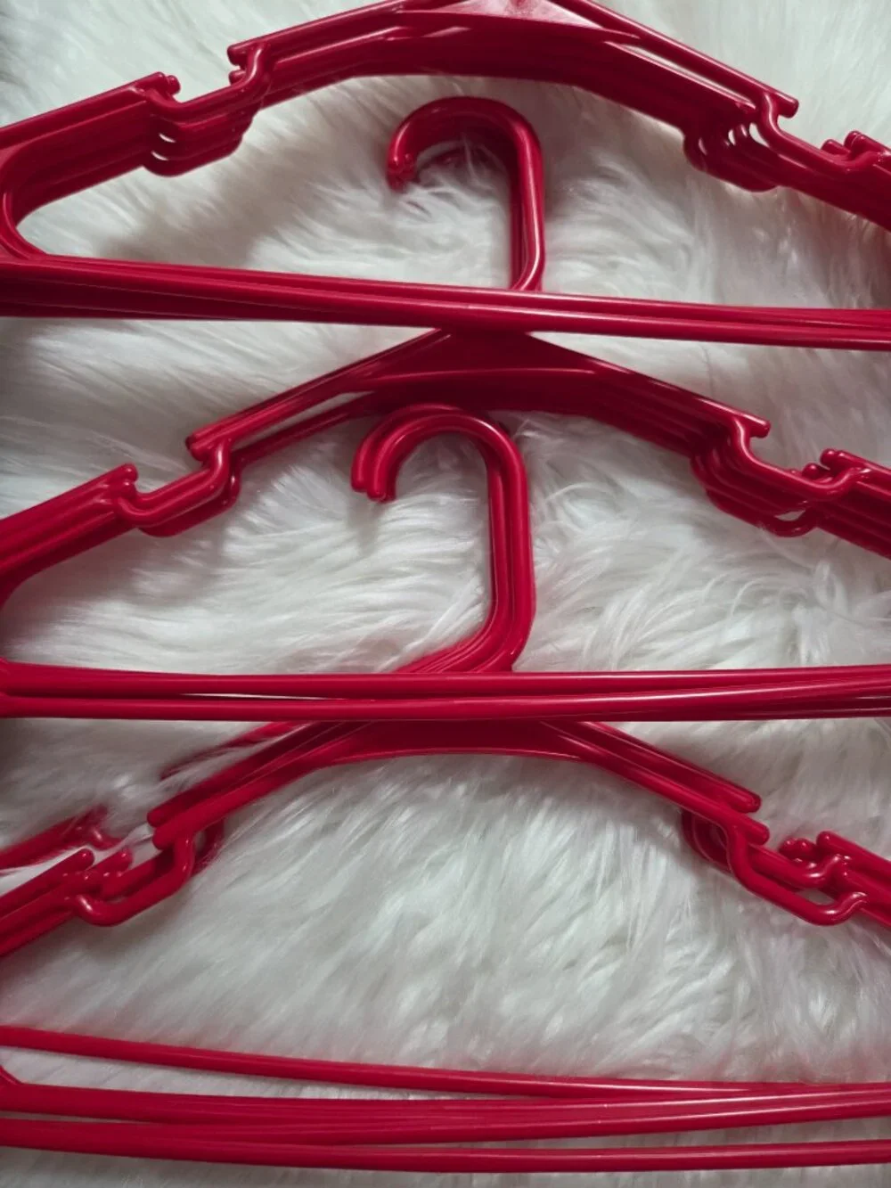 Set of 16 Plastic Red Hangers